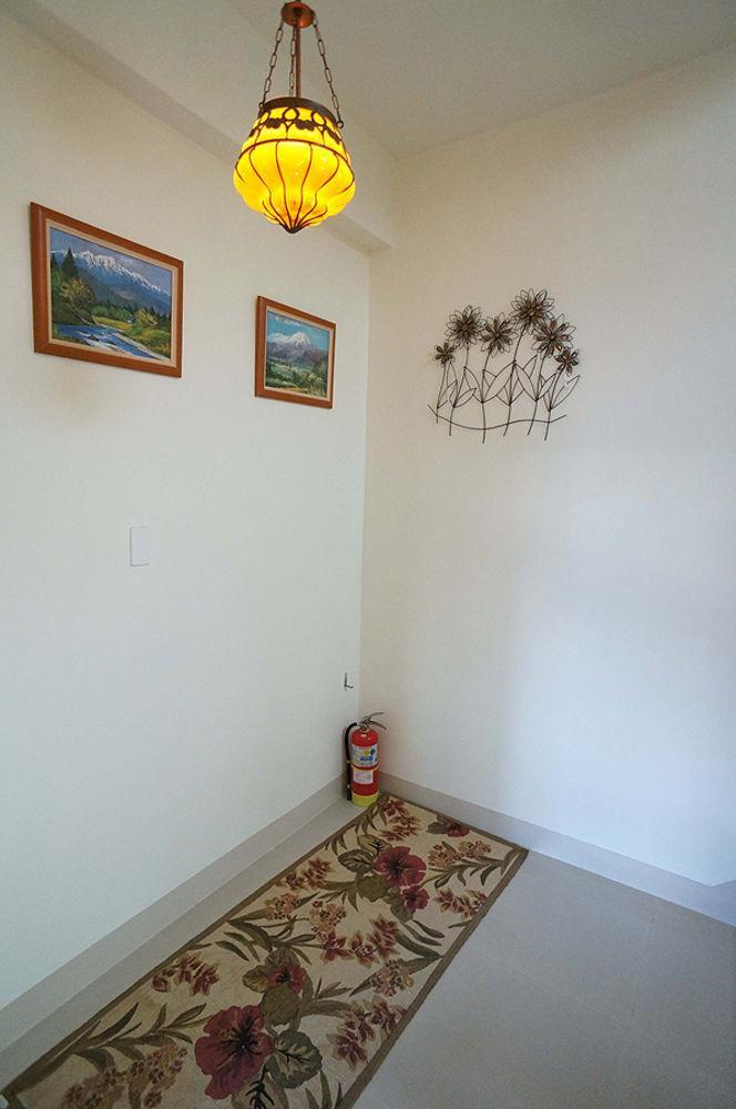 Spring Garden Homestay Хуалянь Экстерьер фото