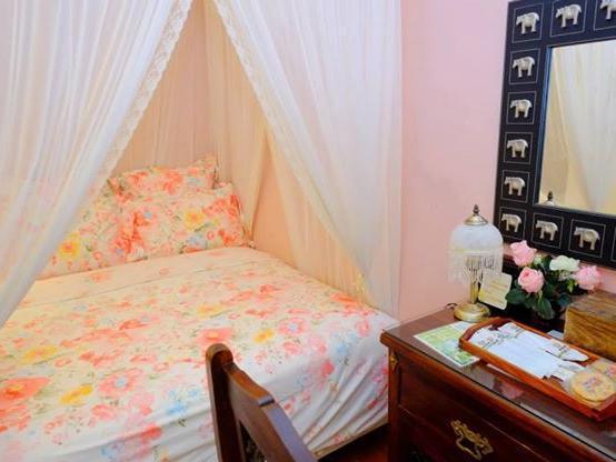 Spring Garden Homestay Хуалянь Экстерьер фото